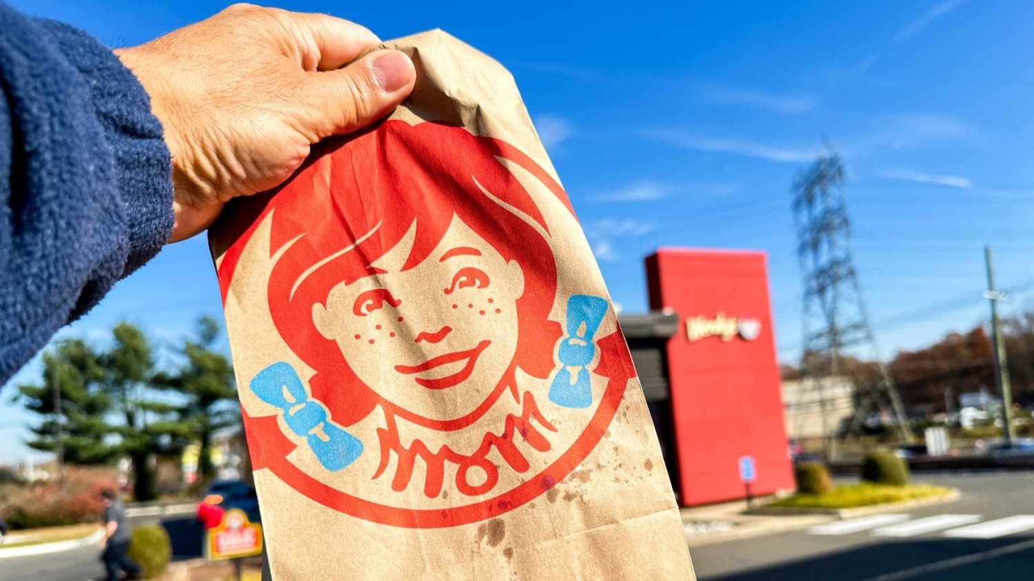 Wendy’s wchodzi do Polski. Kwadratowe burgery mogą namieszać na rynku fast foodów. Wendy’s wchodzi do Polski. Kwadratowe burgery mogą namieszać na rynku fast foodów.