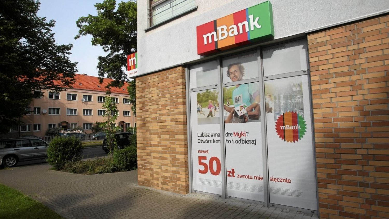 Spółki Skarbu Państwa są bardzo zainteresowane kupnem mBanku – wynika ze słów Jacka Sasina.