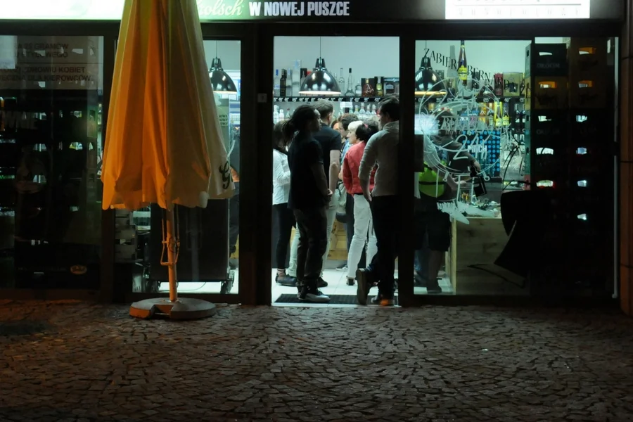 Na podstawie znowelizowanych przepisów nocna sprzedaż alkoholu może zostać zdelegalizowana m.in. w Sopocie, Poznaniu i Krakowie.