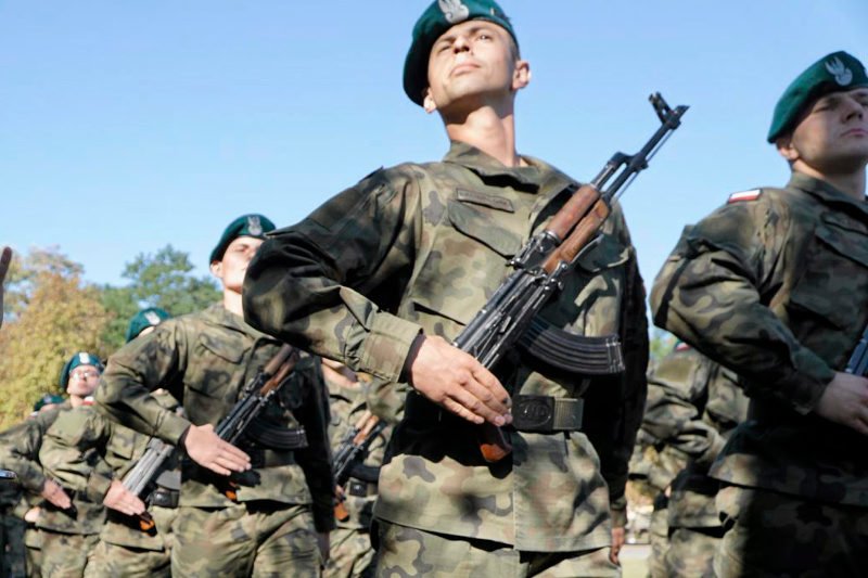 Nie wszyscy żołnierze ufają swoim przełożonym i są gotowi umrzeć za Polskę