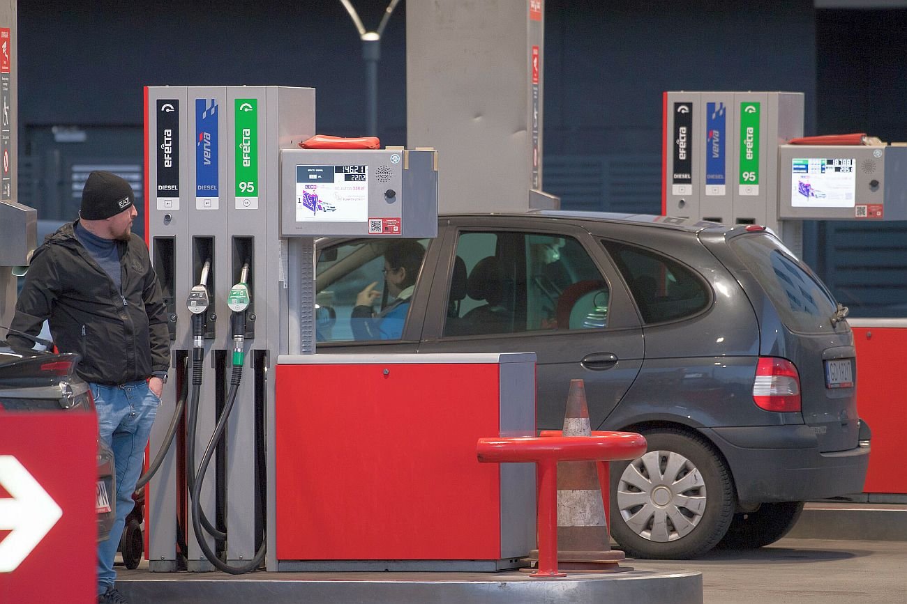 Przed świętami drożej na stacjach benzynowych.