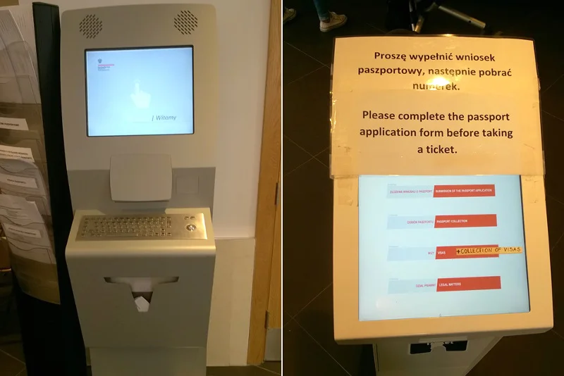 Informator Ambasady dla interesantów i automat z numerkami dla Polaków chcących skorzystać z pomocy konsulatu.