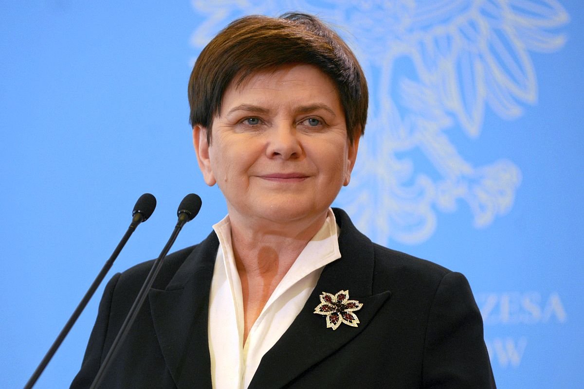 Beata Szydło jest absolutną rekordzistką w lataniu wojskowym samolotem transportowym.