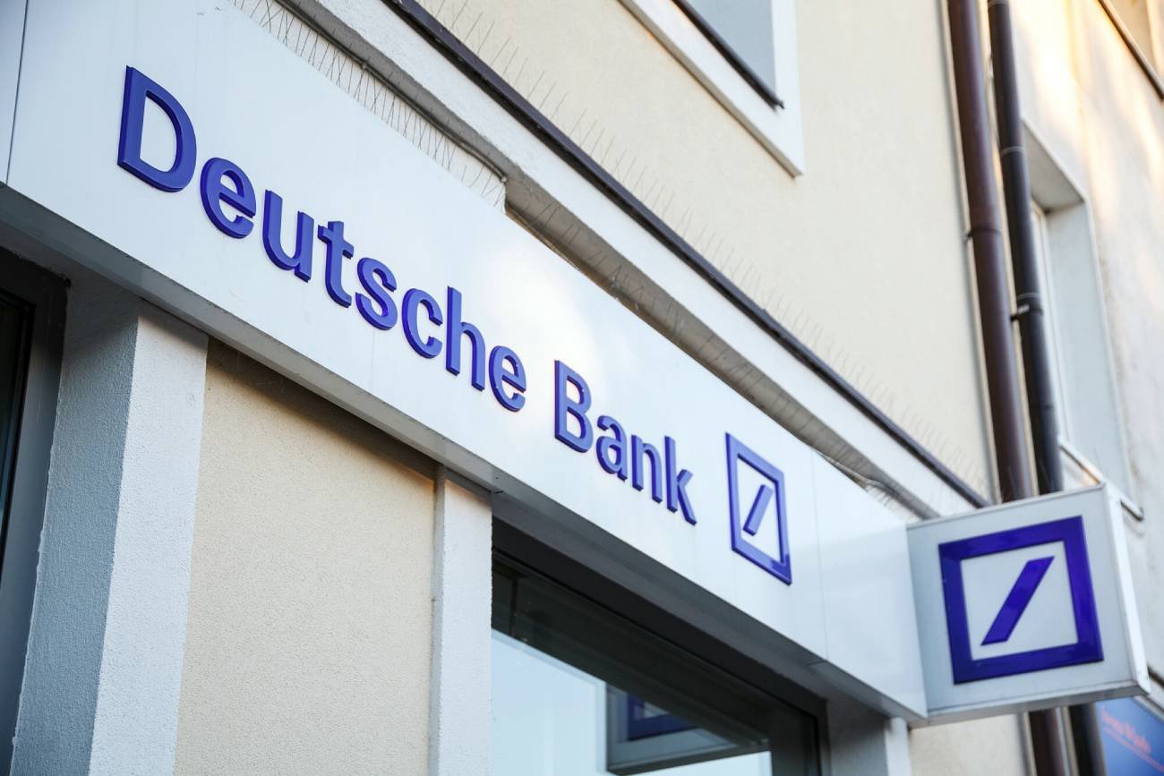 Problemy Deutsche Banku. Akcje lecą w dół.