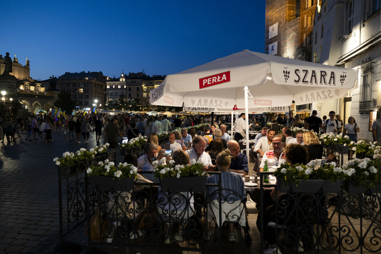 Uchwała antyhałasowa zakłada zakaz używania urządzeń nagłaśniających od godz. 22 do 6 nie tylko na terenie Starego Miasta, ale całego Krakowa.