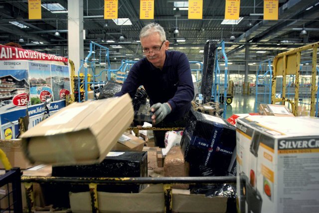 Zakupy przez internet. Według relacji jednego z internautów zachodnie sklepy internetowe nie chcą wysyłać towarów do Polski.