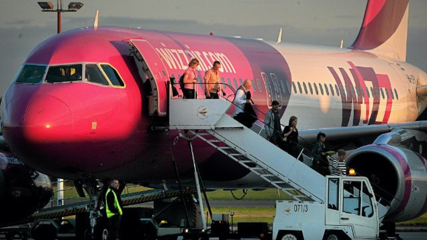 Od 24 sierpnia kabinówki w Wizz Air trzeba nadawać tak samo, jak bagaż rejestrowany