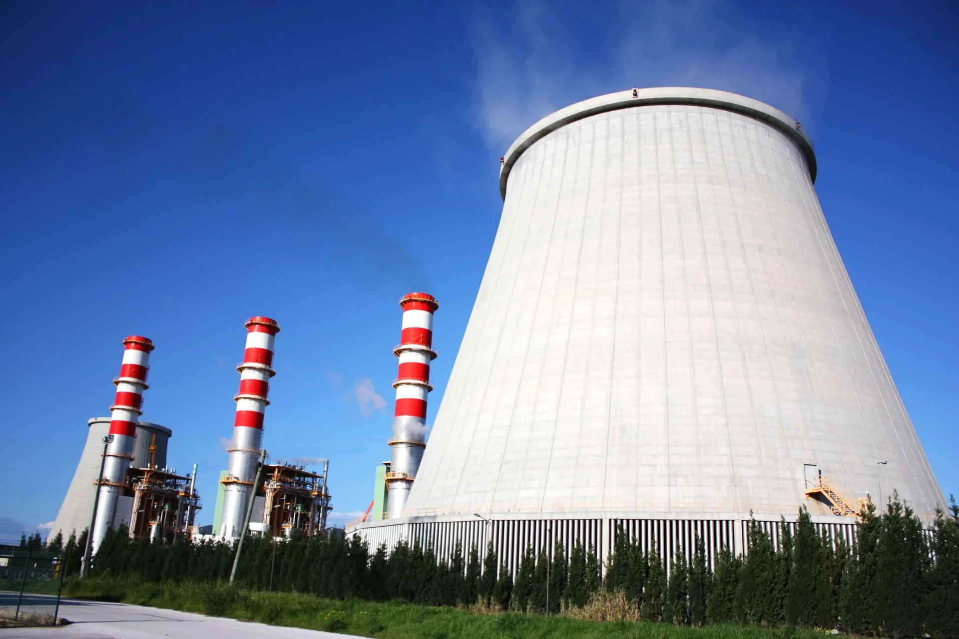 "Budując elektrownię atomową trzeba pamiętać, że przynajmniej połowa jej pracowników to technicy" - prof. Ludwik Dobrzyński, pomysłodawca projektu