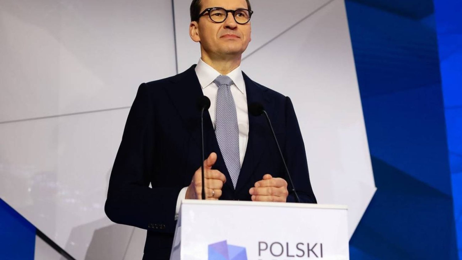 Premier Mateusz Morawiecki podczas konferencji w Nidzicy
