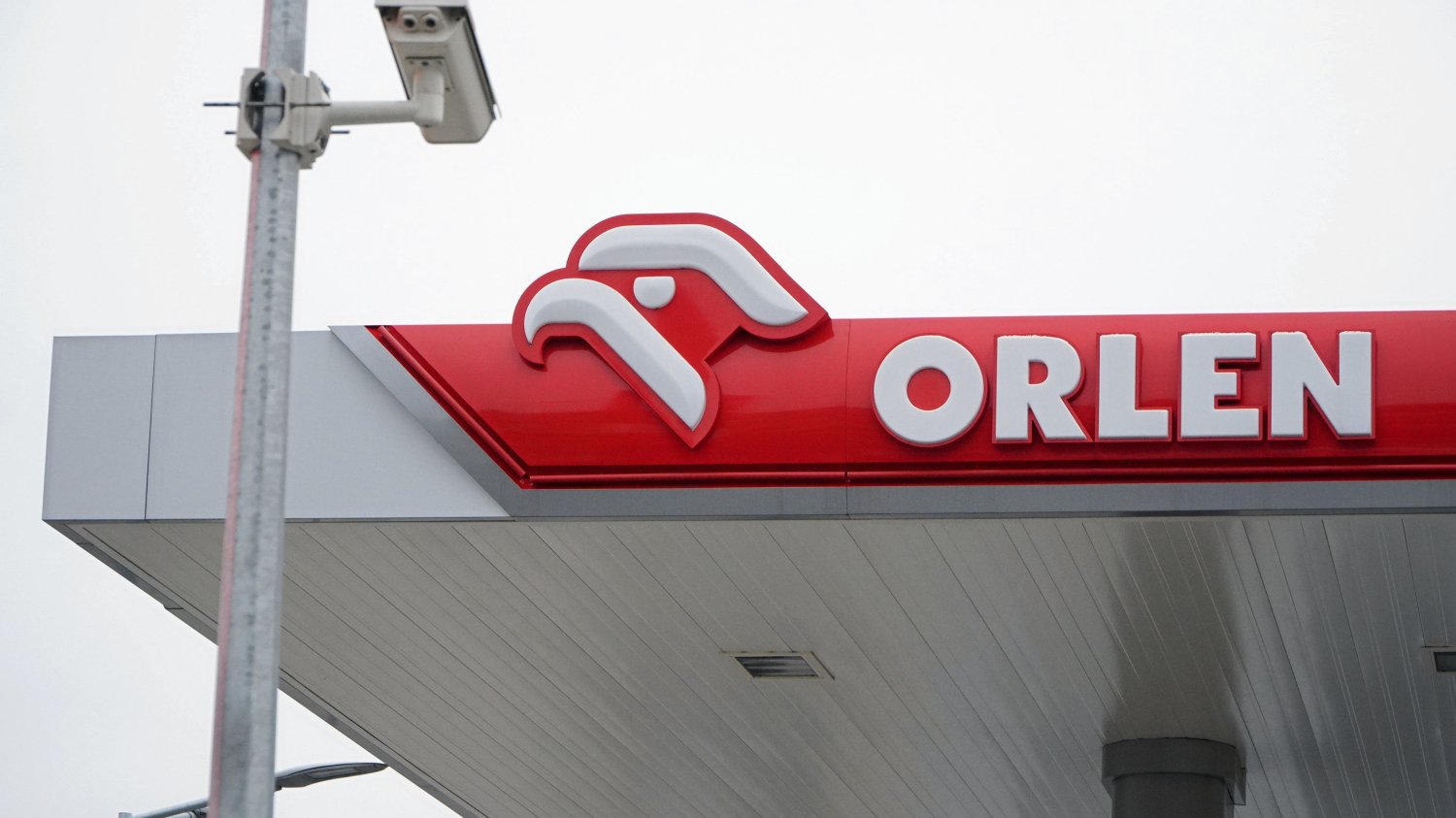 Orlen pozywa mBank i inne banki krajowe oraz producentów kart płatniczych z tytułu opłaty intercharge.