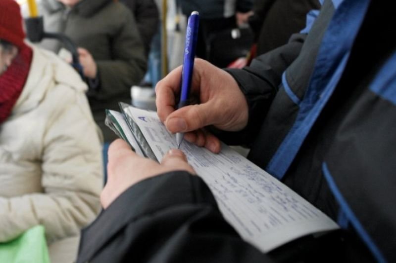 Czekanie na wypisanie mandatu to burza negatywnych uczuć. Zwłaszcza, jeśli uważamy, że nie zawiniliśmy.