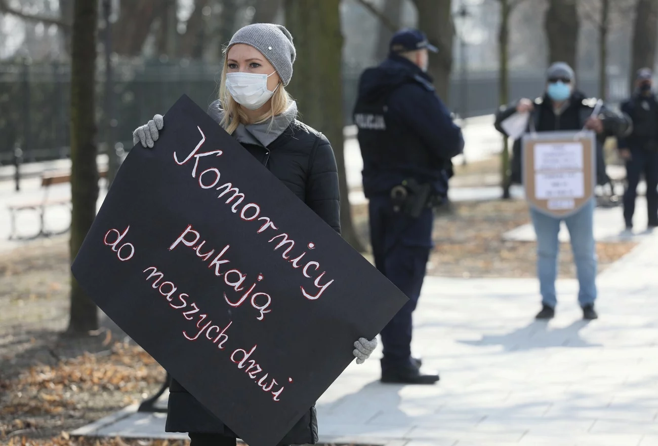 Protestujący przedsiębiorca.
