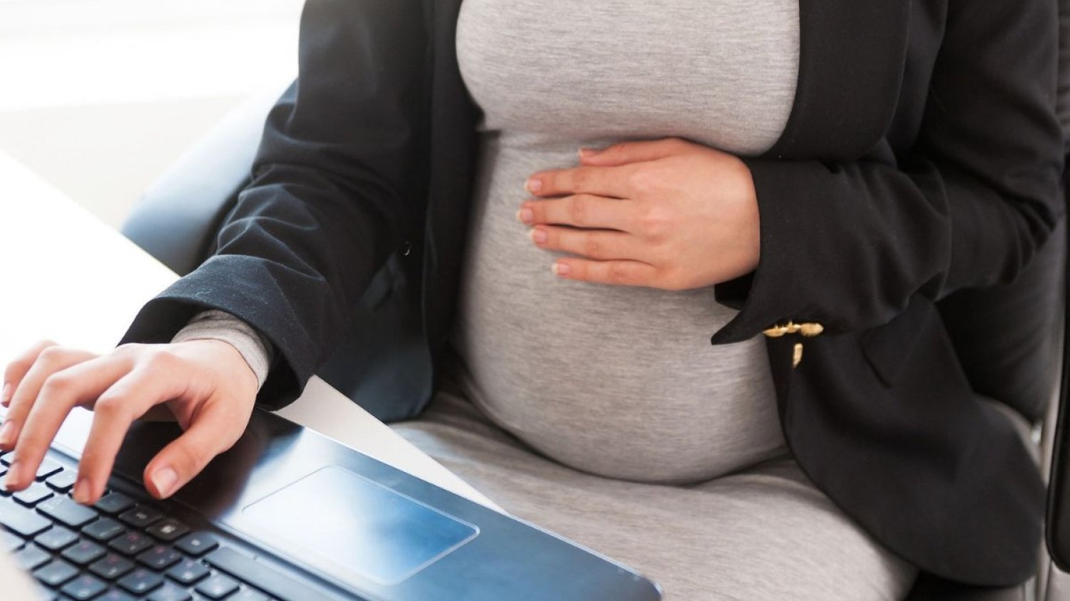 W poszukiwaniu wyłudzaczy ZUS oskarża również matki, które uczciwie prowadzą swoje biznesy i nie próbują wyłudzać zasiłków.