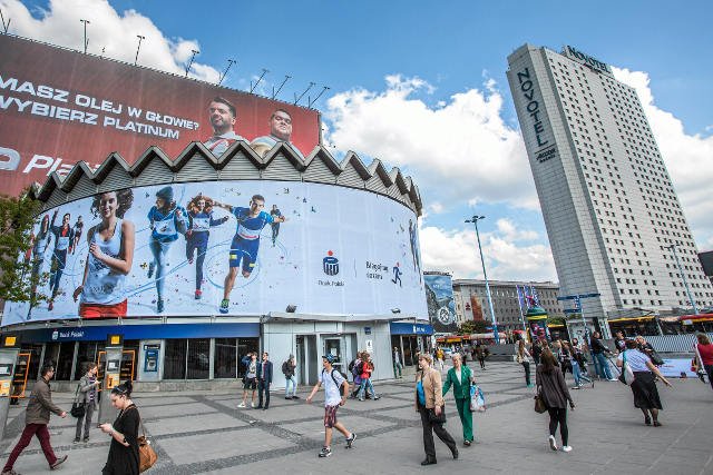 Utrzymujące się niskie stopy procentowe, nowy podatek bankowy oraz wyższe kwoty odprowadzane na Bankowy Fundusz Gwarancyjny to dla banków trudny orzech do zgryzienia i ryzyko zmniejszenia zysków.