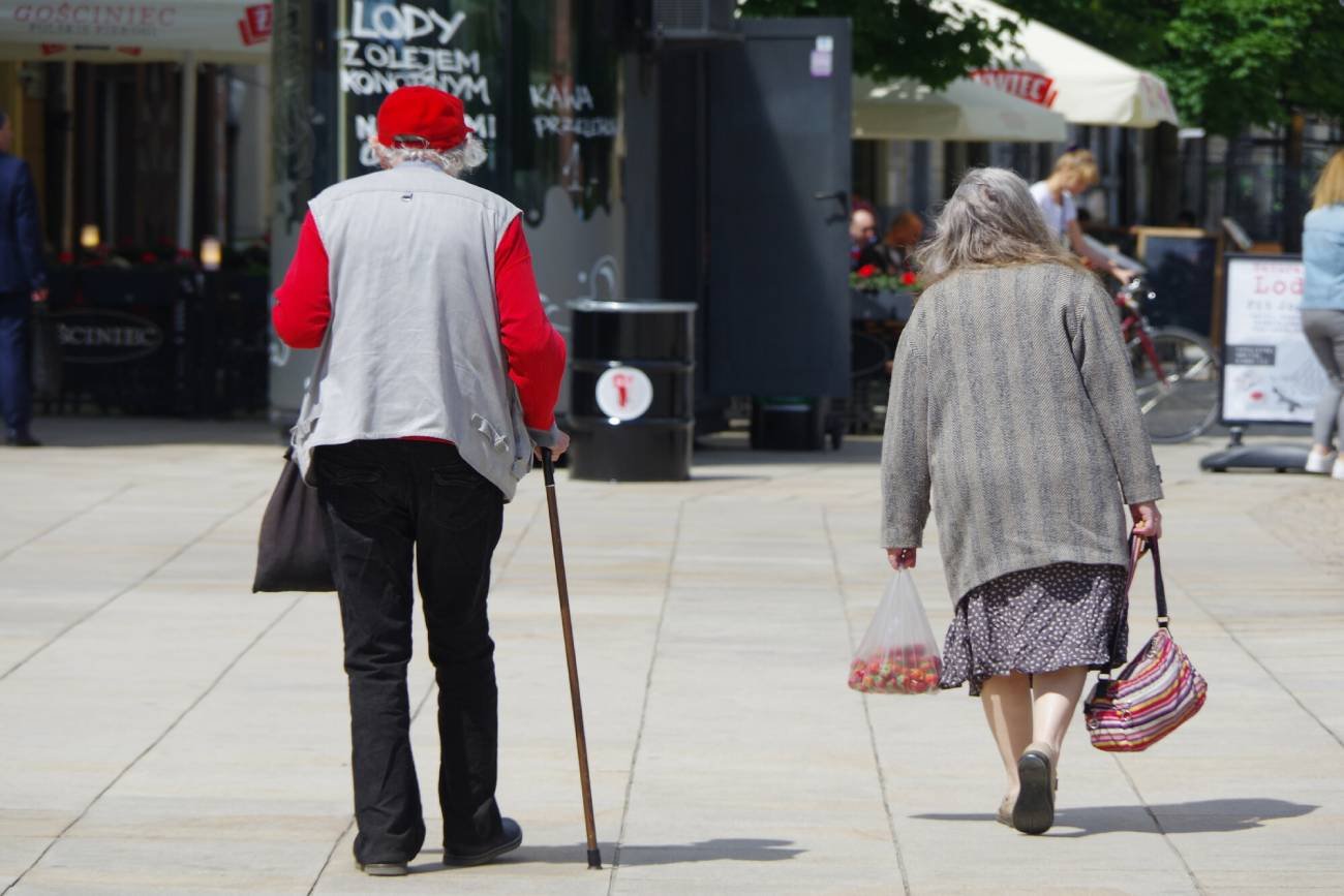 Seniorzy nie mogą liczyć na 15 emeryturę