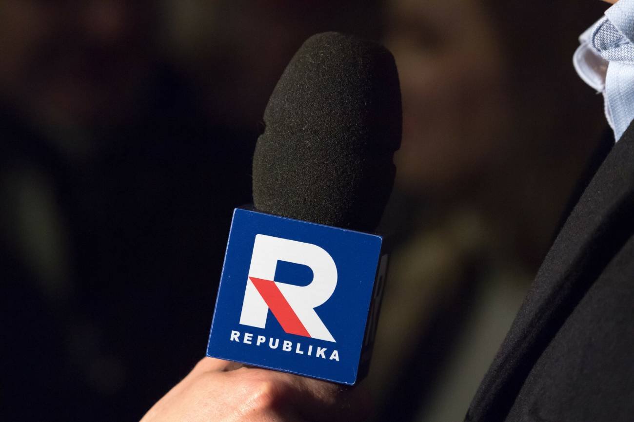 Fala odejść reklamodawców z TV Republika.