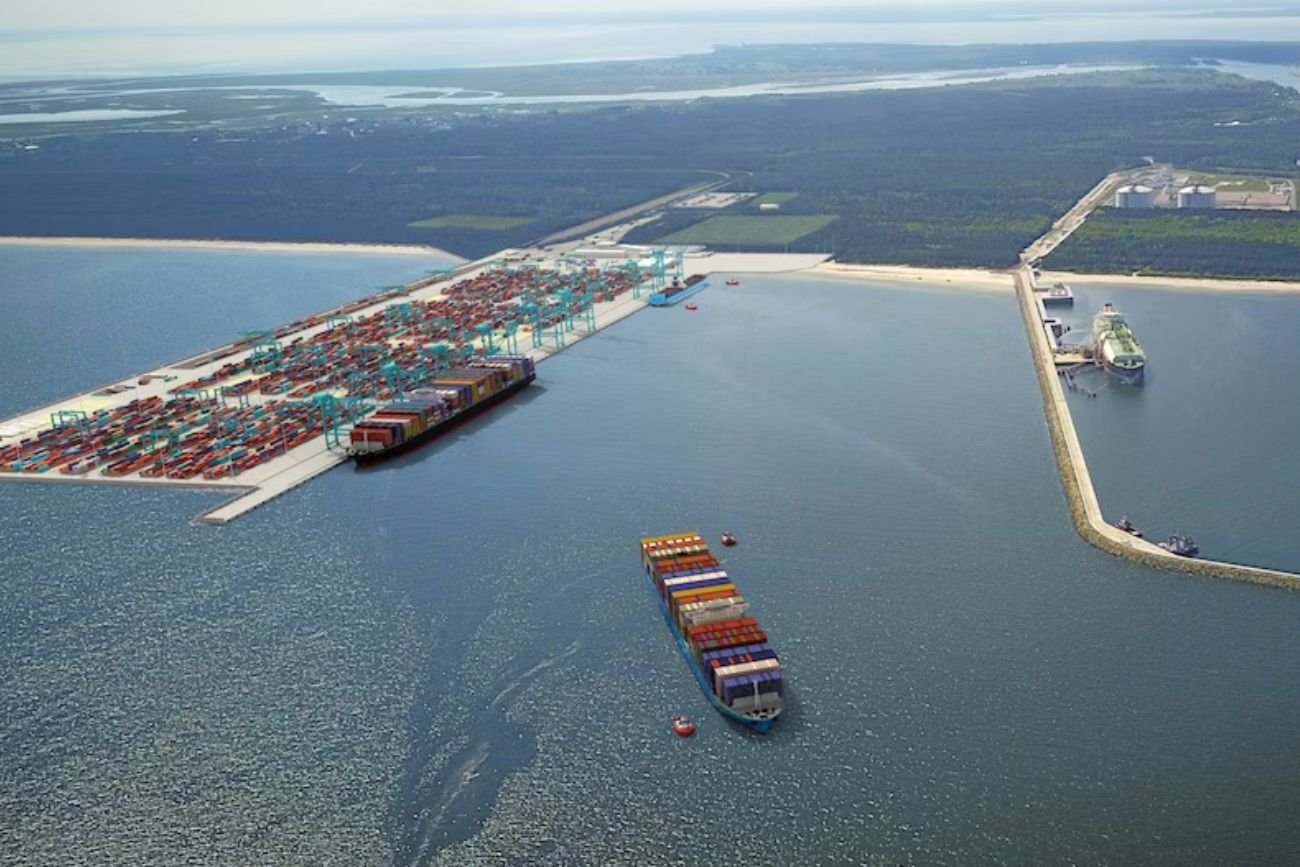 Niemcy próbują zablokować budowę polskiego portu. Jest stanowisko rządu Tuska