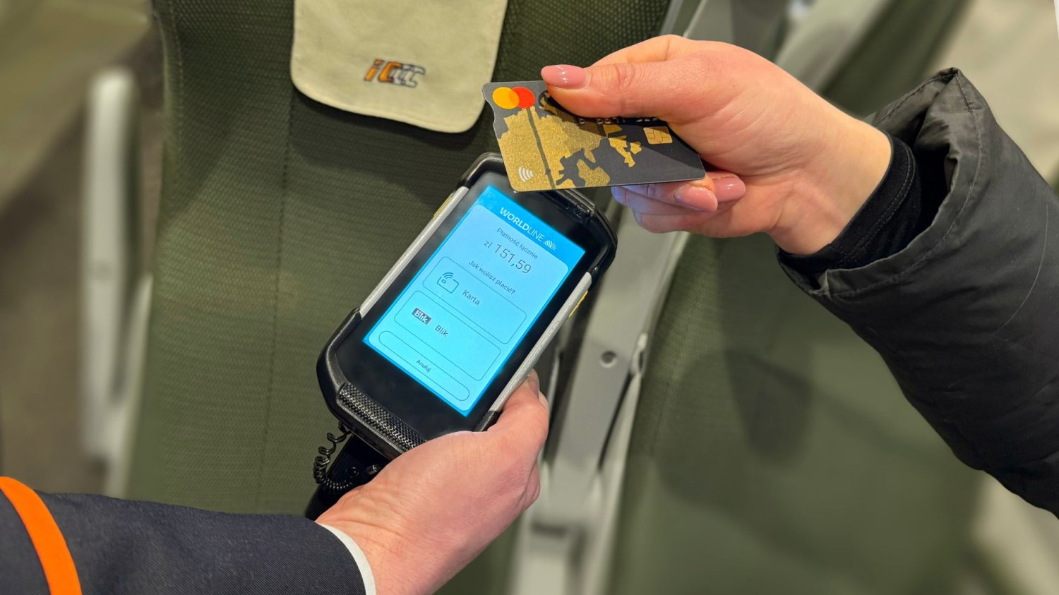Płatności mobilne w PKP Intercity. Koniec ery 'muzealnych' terminali. Wdrożenie Tap on Mobile w pociągach PKP Intercity.
