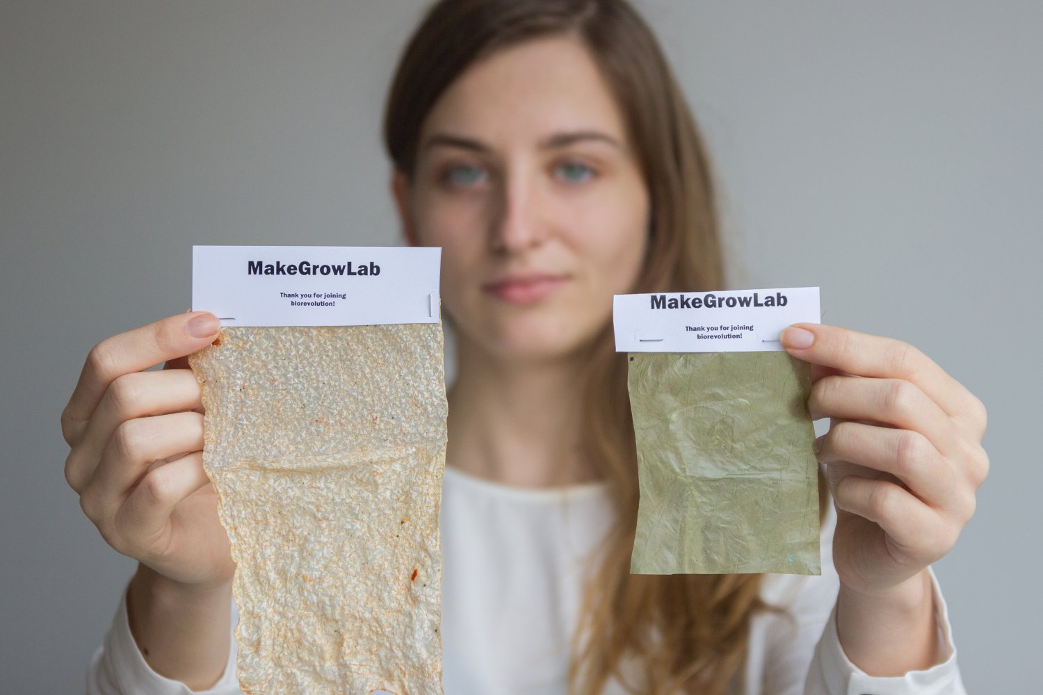 Jadalne opakowania powstały w wyniku pracy dyplomowej absolwentki wzornictwa, Róży Rutkowskiej. Szybko zaciekawiły producentów na całym świecie.