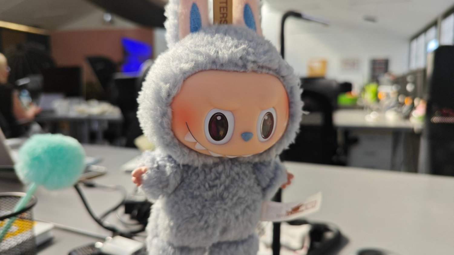 Labubu.