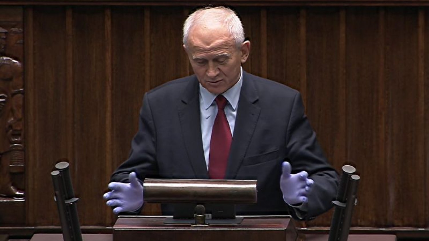 Poseł Tchórzewski nieco zaskoczył.