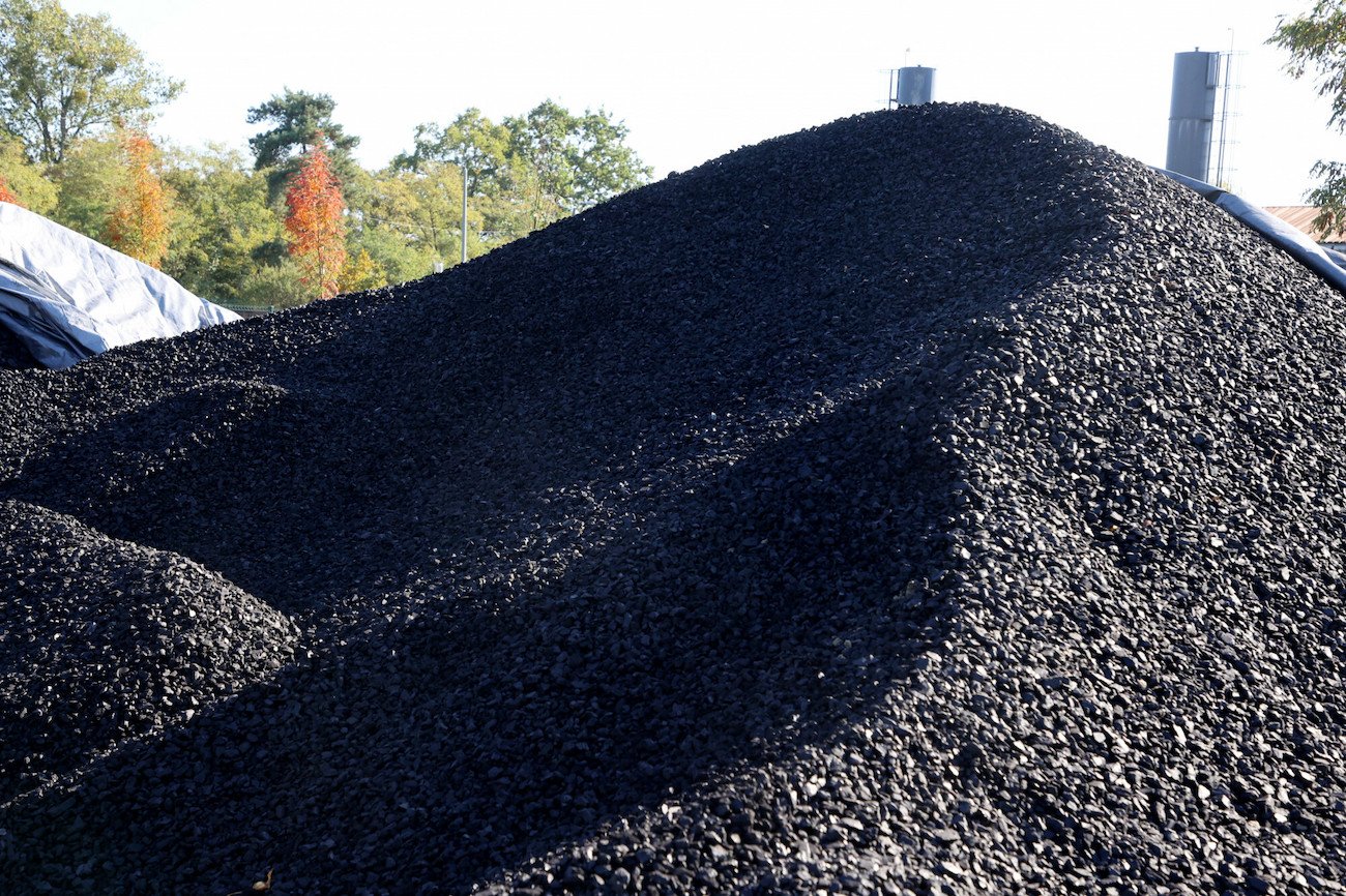 Zuchwała kradzież węgla