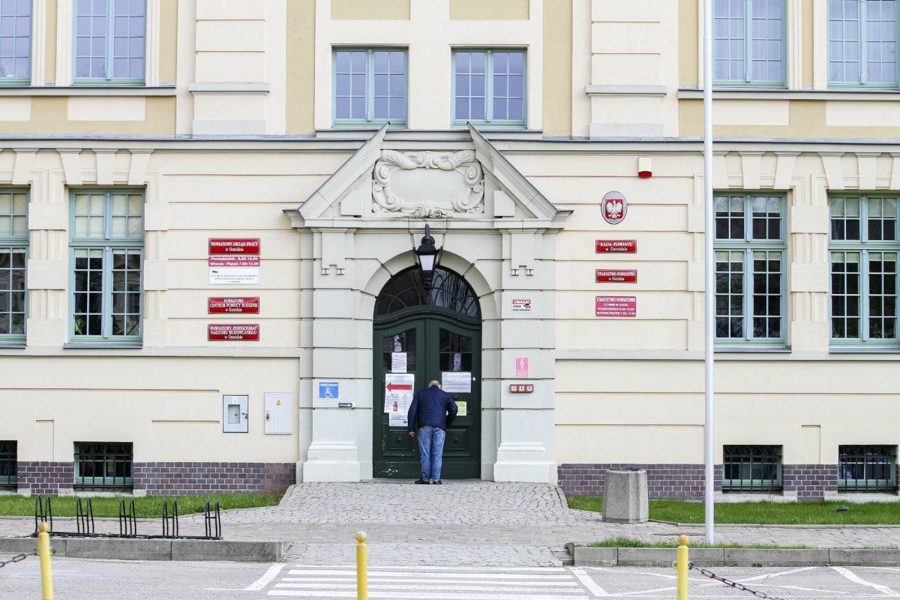 Ile zarabiają osoby na stanowiskach samorządowych?