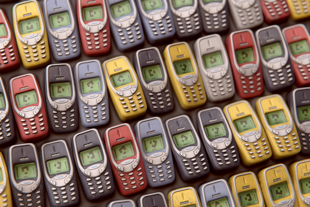 Wartość podbija także niepowtarzalny design czy niezwykle wytrzymała bateria, które dawniej wyróżniały wybrane modele. Wśród najbardziej pożądanych są również urządzenia "z historią" — takie, które zapisały się w popkulturze.