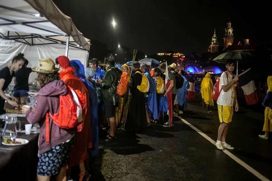 Ratunkiem nie są stali krakowscy klienci: ci w weekend dali nogę z miasta.