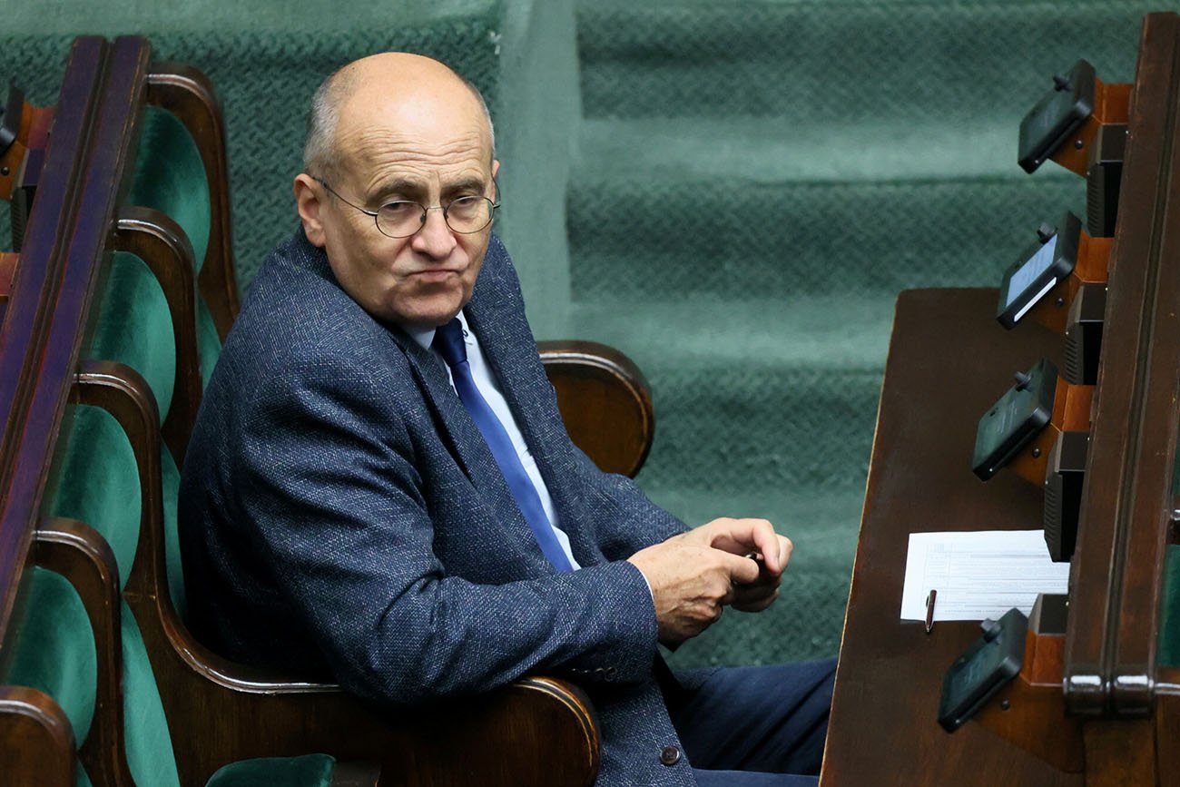 Afera wizowa trwa w najlepsze? "Rzeczpospolita": MSZ nie zerwało umów.