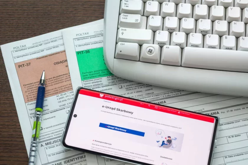 Kiedy przyjdzie zwrot podatku? Możesz to sprawdzić.