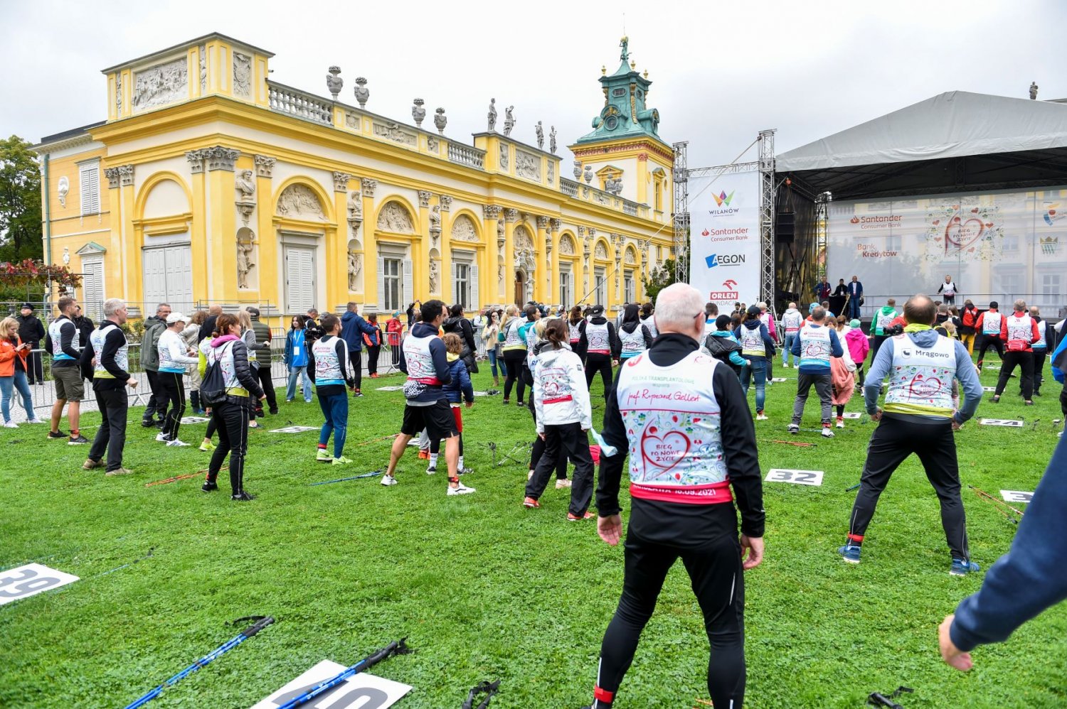 21. Bieg po Nowe Życie powita wszystkich, dla których wsparcie inicjatyw społecznych jest szczególnie ważne. Sztafetowy marsz nordic walking dla transplantacji narządów rozpocznie się 10 września o 12:00 na terenie Muzeum Pałacu Króla Jana III w Wilanowie