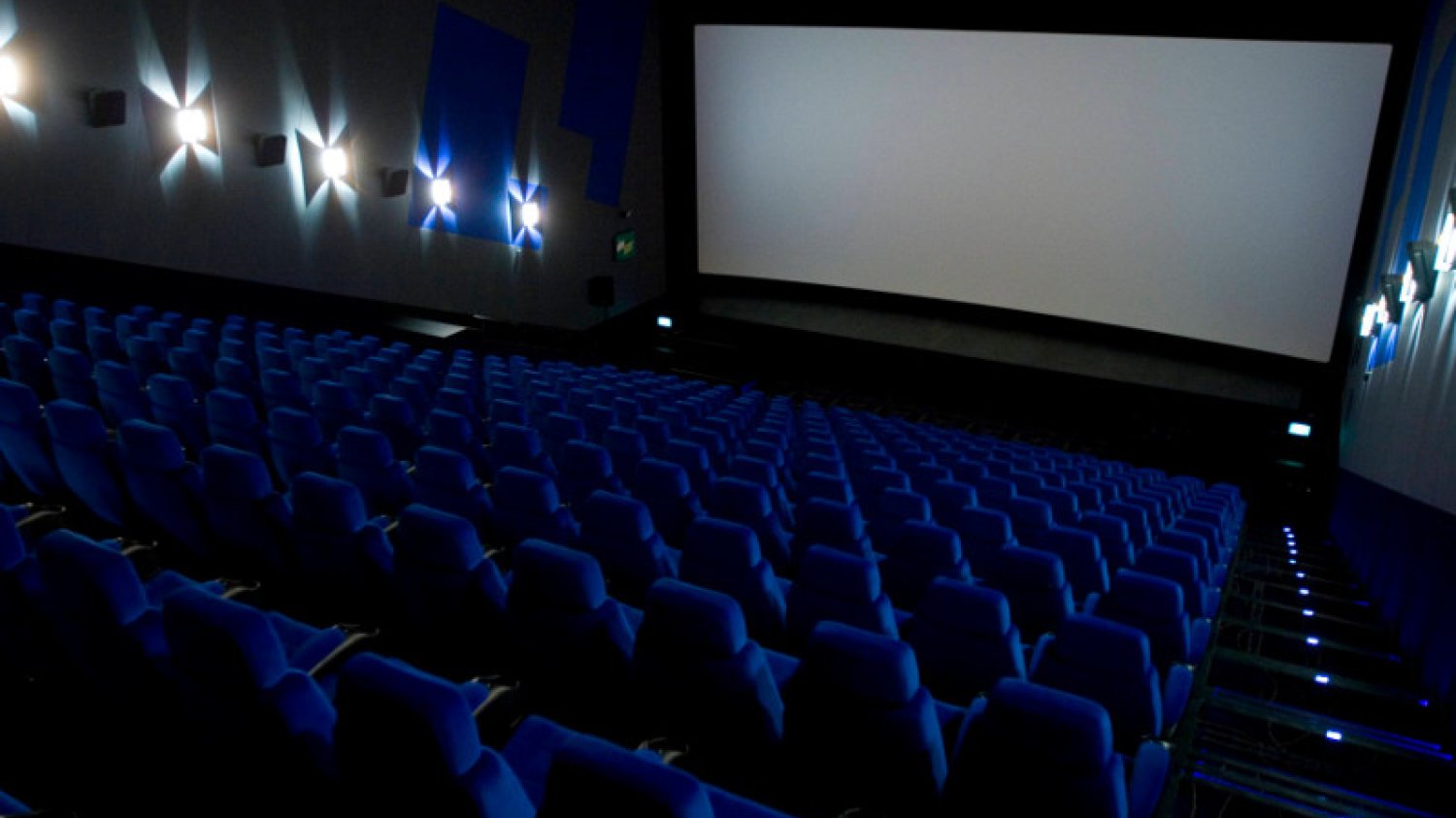 Współwłaściciel Cinema City zamierza wycofać się z polskiej giełdy za pomocą luki w prawie. Budzi to sprzeciw OFE.