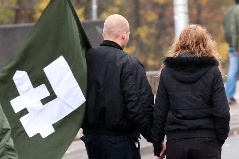 Od kilku lat obchody Święta Niepodległości tłumnie wizytują nacjonaliści
