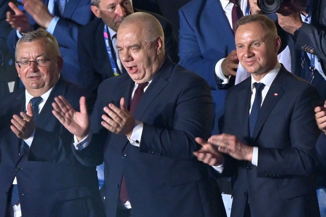 Otwarcie igrzysk tłumnie odwiedzili politycy, ale nie zostali przyjaźnie przyjęci przez widzów.