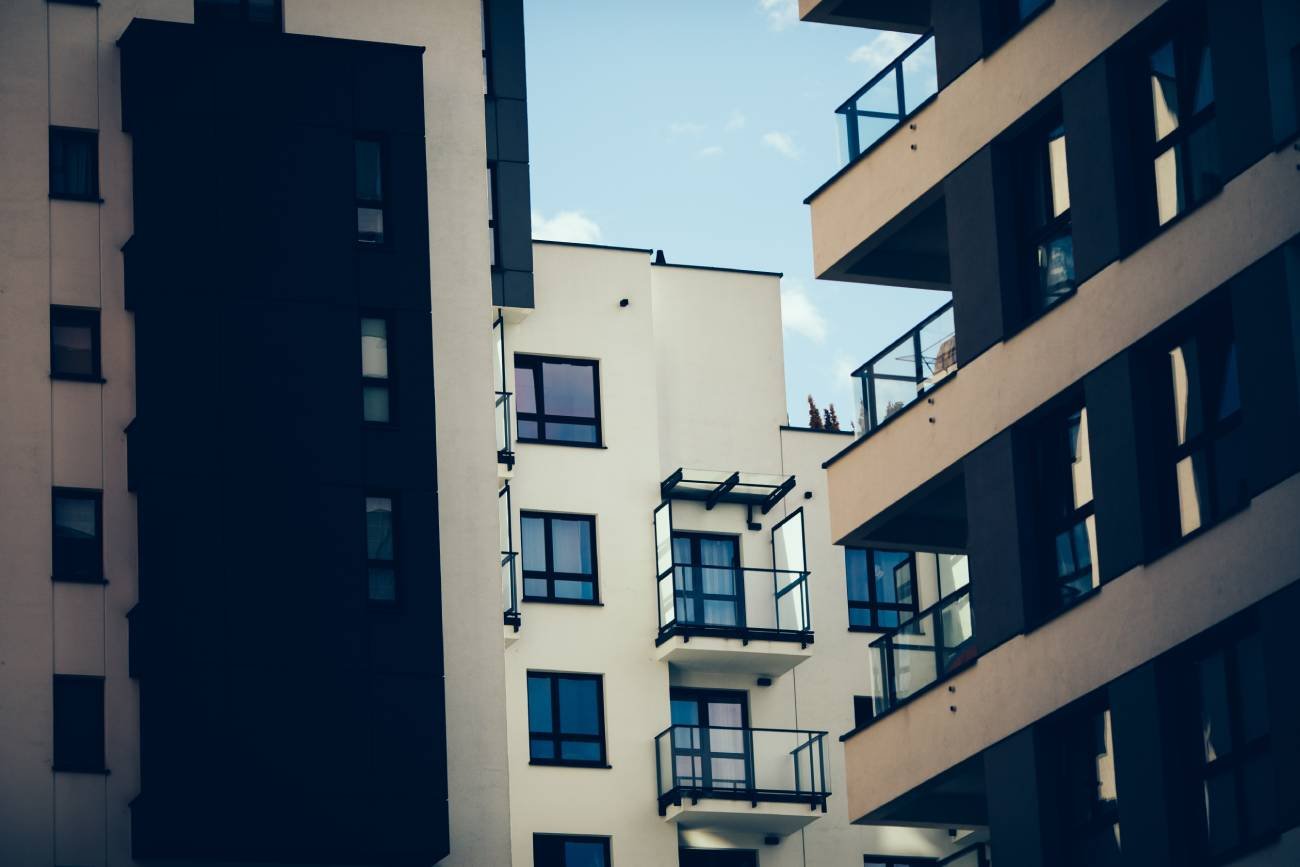 blok z mieszkaniami