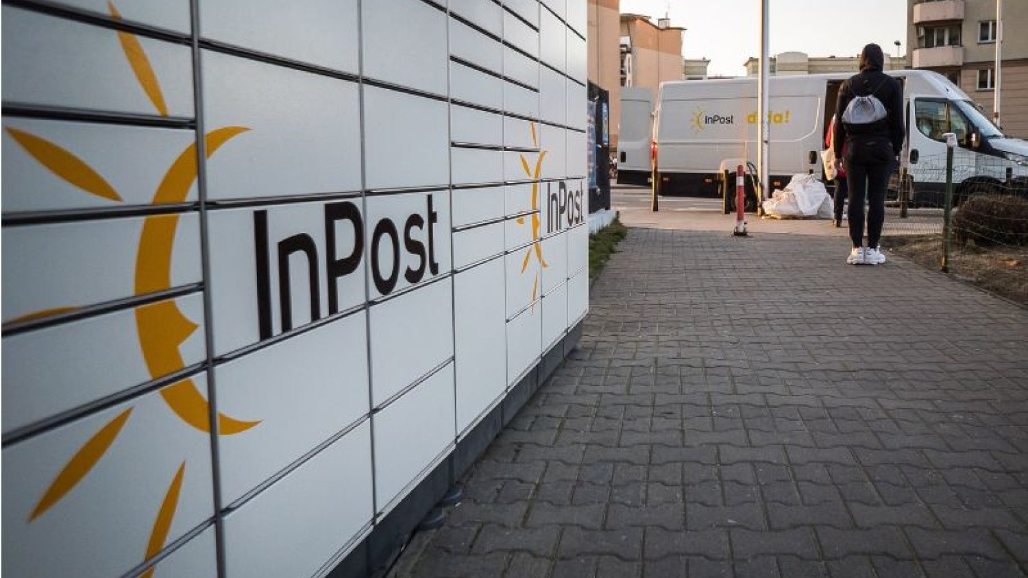 Paczkomaty InPost to spora wygoda dla odbierających, ale nadawanie paczek też jest prostsze niż na poczcie.