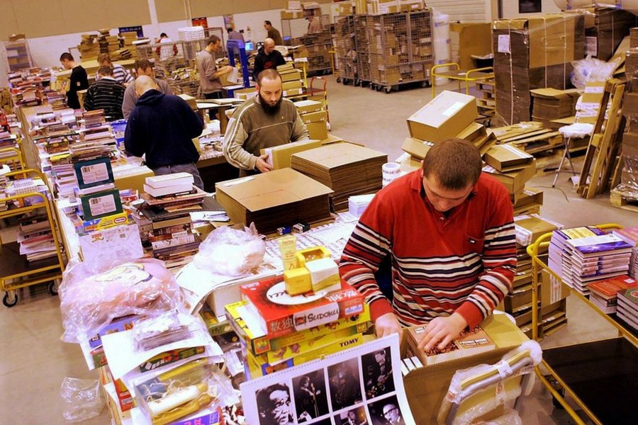 Magazyny niegdysiejszej potęgi handlu w sieci, sklepu Merlin.