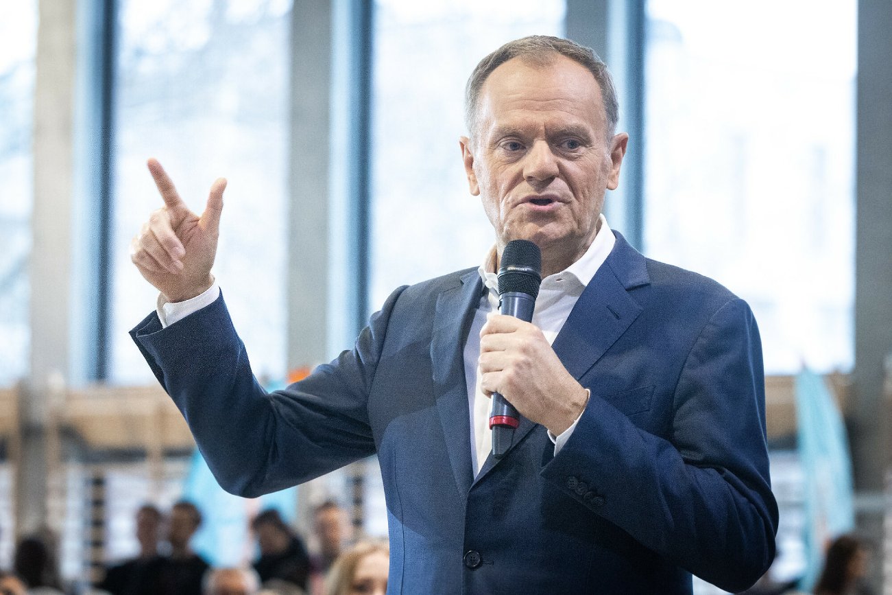 Donald Tusk nie planuje podnosić wieku emerytalnego