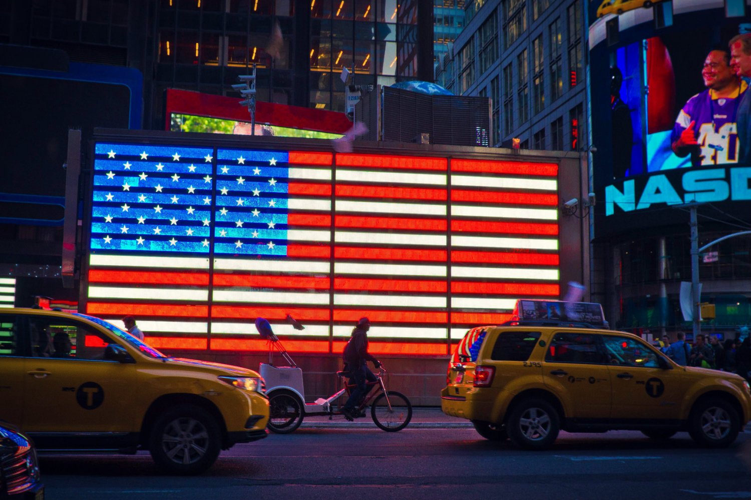 Ponad połowa firm, których wartość przekracza miliard dolarów, została założona przez imigrantów. Giganci IT żądają zwiększenia wiz pracowniczych, republikanie oskarżają ich o szukanie taniej siły roboczej.