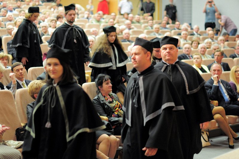 Studiujesz? Praktykuj! NCBR organizuje konkurs w ramach POWER z pulą 145 mln zł.