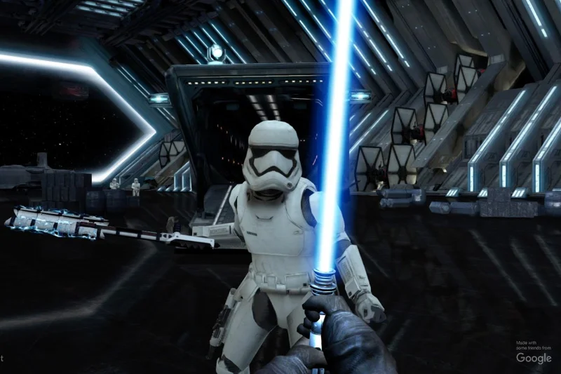 W grze przeglądarkowej "Lightsaber Escape" musimy uciec z gwiezdnego niszczyciela. Uzbrojeni w miecz świetlny bronimy się przed szturmowcami. Bronią Rycerza Jedi na ekranie komputera sterujemy za pomocą smartfona trzymanego w naszej dłoni