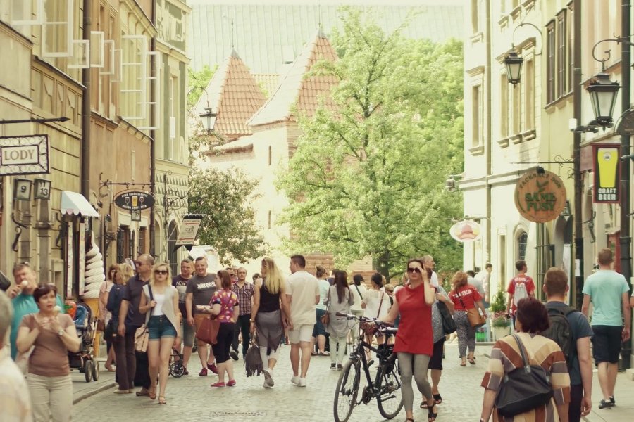 Poczucie braku sensu pracy dotyka zwłaszcza osoby młode, z pokolenia Z.