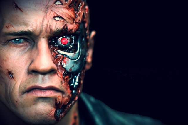 Sztuczne oczy fascynowały ludzi od dawna. Do tej pory wydawały się one jednak tylko częścią wyobraźni. Na zdjęciu - najnowszy Terminator