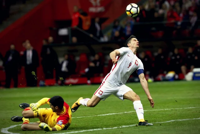 "Nikt nie powie Robertowi Lewandowskiemu, że powinien doskonalić grę w obronie"