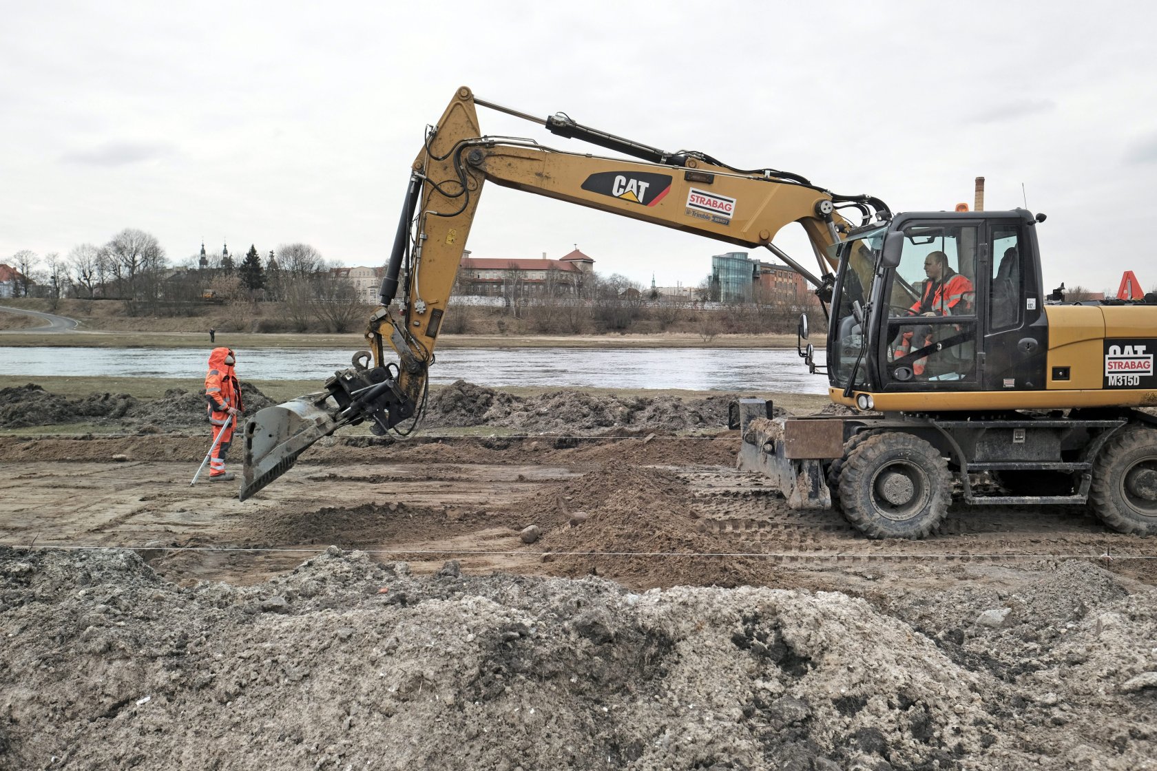 Wiele atrakcyjnych działek położonych nad rzekami stało się z dnia na dzień bezwartościowych na mocy nowych przepisów.