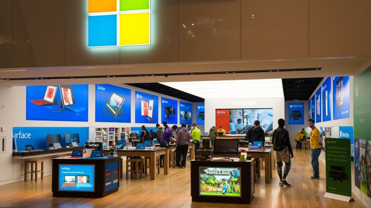 Microsoft otrzymał licencję na sprzedaż oprogramowania Huaweiowi. Google wciąż takiej nie ma.