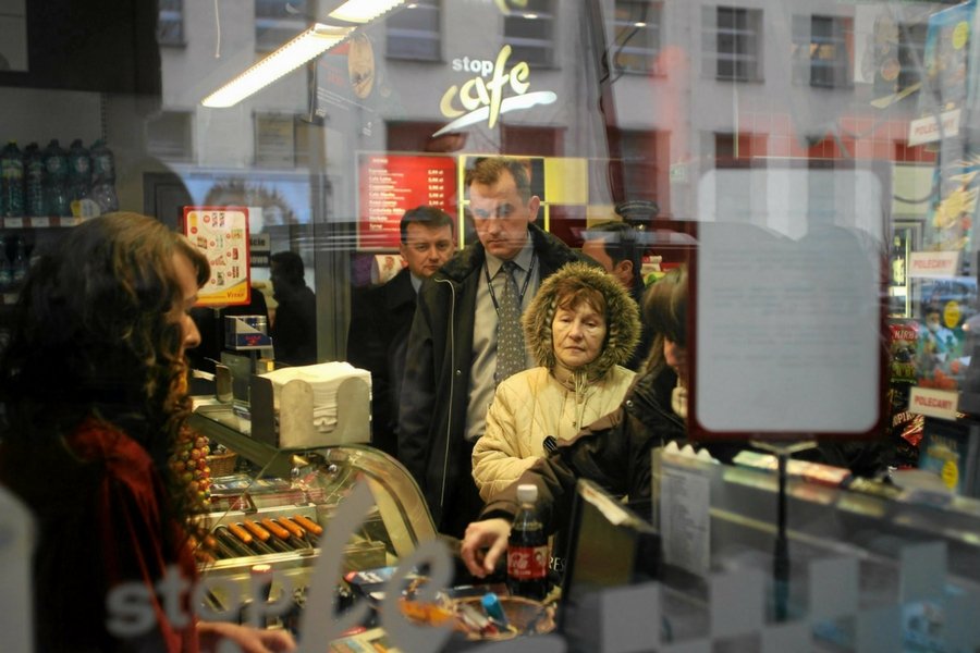 8 groszy od litra benzyny i oleju napędowego to nowa wersja znanej już "opłaty paliwowej".