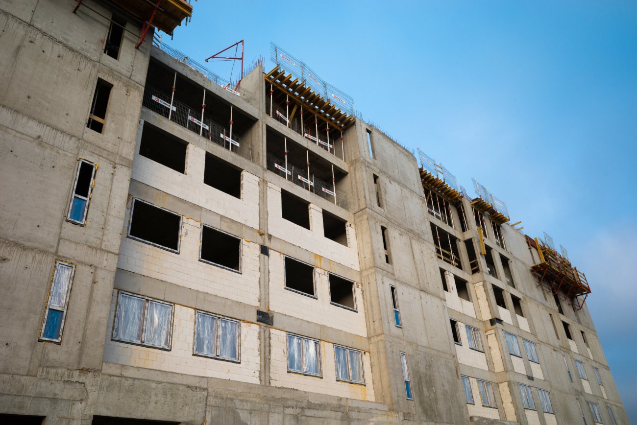 Budowa bloku mieszkalnego