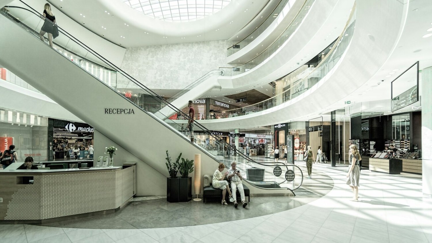 Rozwój branży e-commerce w 2025 będzie szczególnym wyzwaniem dla handlu stacjonarnego.